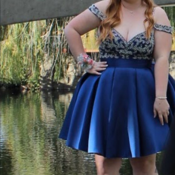 Size 16 Blue Homecoming Dress - Picture 1 of 5